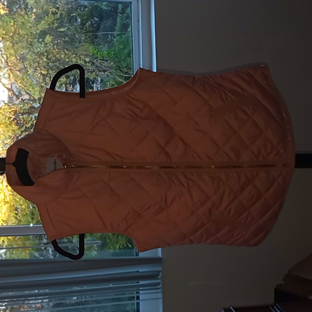 Old Navy lightweight puffer vest